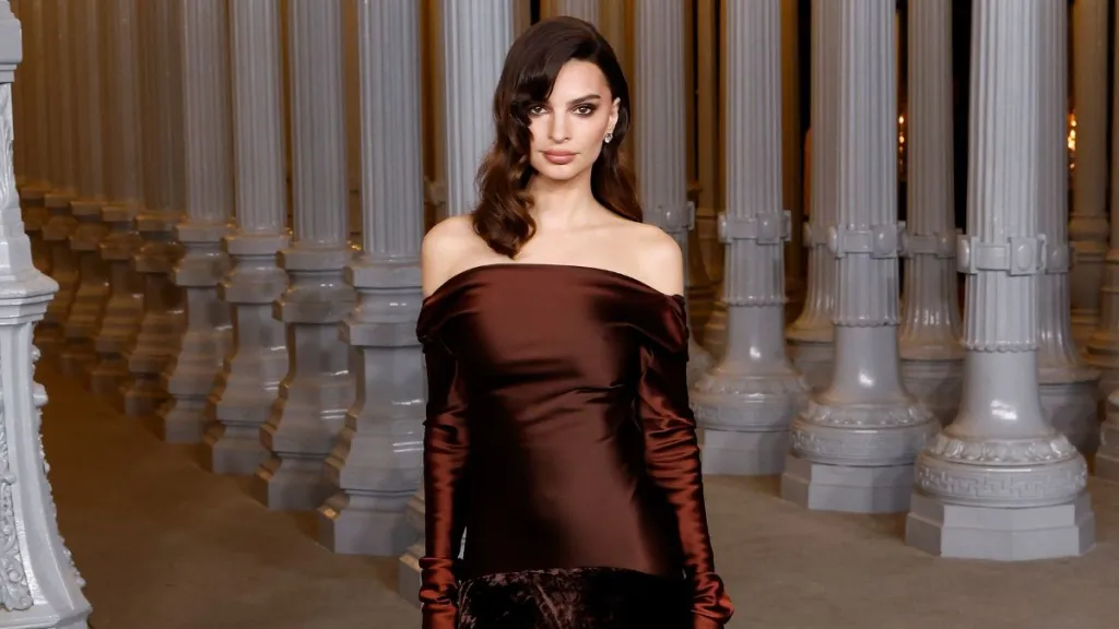 Emily Ratajkowski